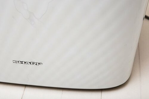 表面の傷のような黒い汚れはメラミンスポンジでこする！ イメージ4