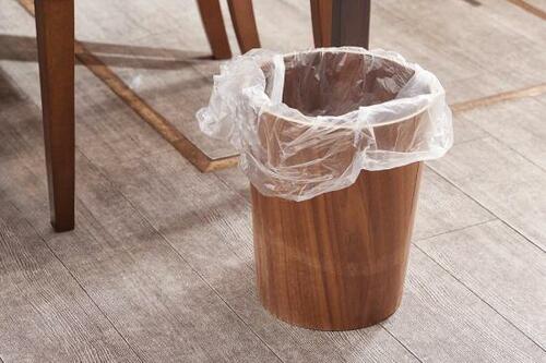 袋交換が超ラクに! カークランドシグネチャー「WASTEBASKET LINERS」 イメージ2