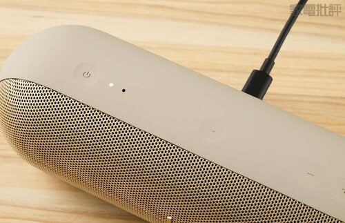 やみつきになる低音で動画視聴もこなす Bluetoothスピーカーの実機検証(hands-on review)の写真おすすめ イメージ2