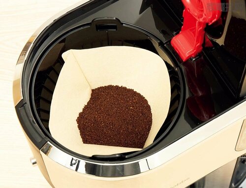 紙フィルターの利用がおすすめ 高級コーヒーメーカーおすすめ イメージ