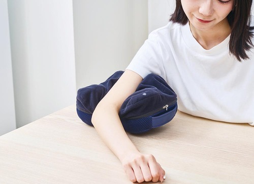 腕 ネックマッサージャーおすすめ イメージ