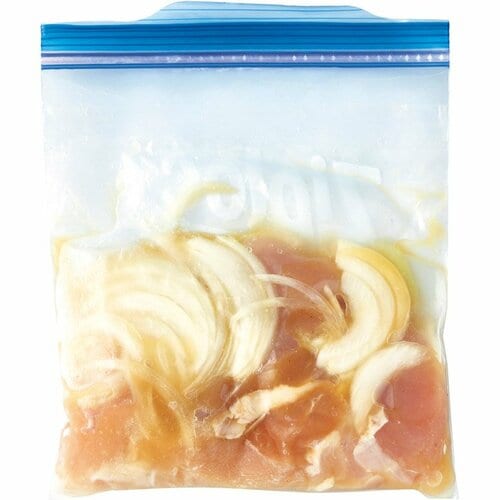 砂糖の保水力はスゴイ！ 鶏むねソテーをふっくら仕上げます イメージ3