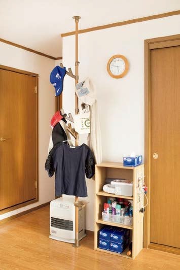 引き出しよりも「かける」収納が戻すクセがつく!