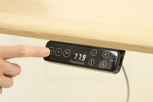 結果:スイッチを押すだけで超ラクちん! FlexiSpotの電動昇降デスクおすすめ イメージ