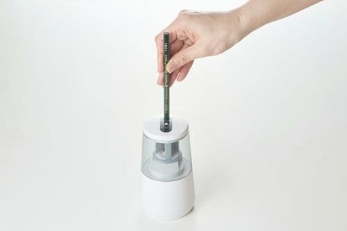 電源は乾電池のみ 電動鉛筆削りおすすめ イメージ