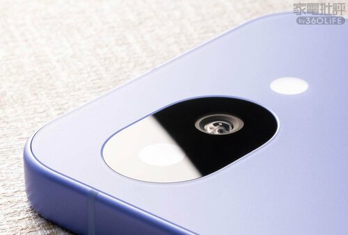 ＜使い勝手＞背面カメラが完全にフラットで置いてもガタつかない ミドルレンジスマホおすすめ イメージ