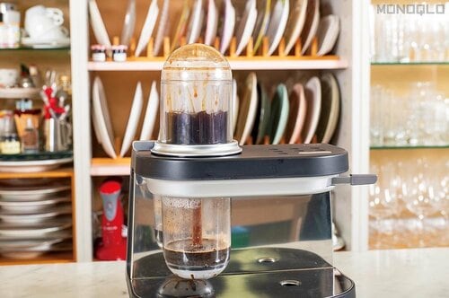 抽出の様子を見ているだけで美味しさを感じる コーヒーメーカーおすすめ イメージ