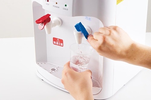 冷温水をすばやく注げる イメージ