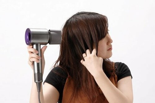 【ドライヤー部門】大風量&高風圧ロングヘアーも一気に乾きます