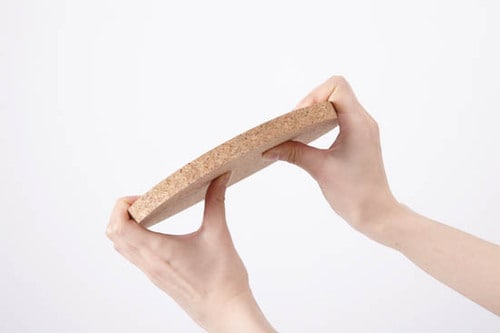 無印より1cm薄くても強度は問題ありません イメージ