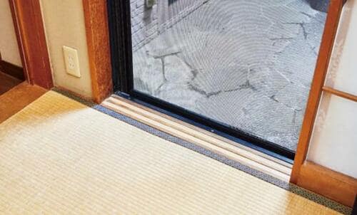 3：乾拭きをしてから窓を開けて乾かす イメージ