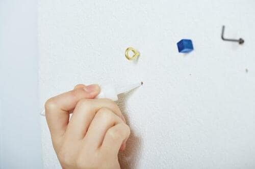 誰でもカンタン補修「ハウスボックス 穴うめ職人 クロス用」 イメージ2