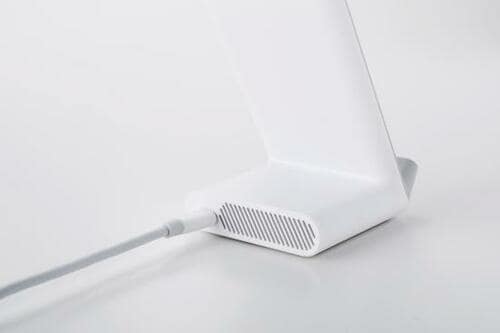 【イライラ③：ケーブルが邪魔】ワイヤレス充電なら高速のAnker イメージ2