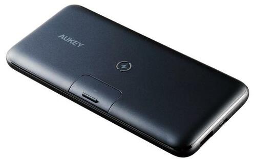 10000mAhクラスのAUKEY「PB-WL02」 イメージ