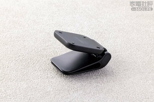マグネット部を回転して撮影角度を調整 アクションカメラおすすめ イメージ
