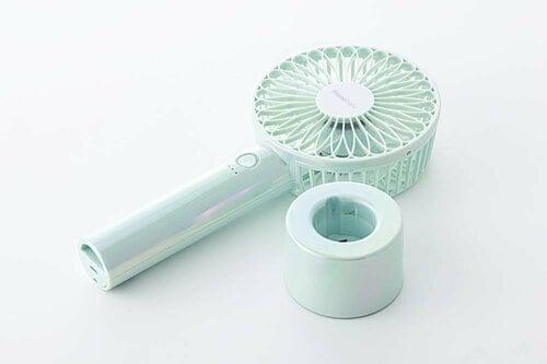付属のスタンドは分離可能