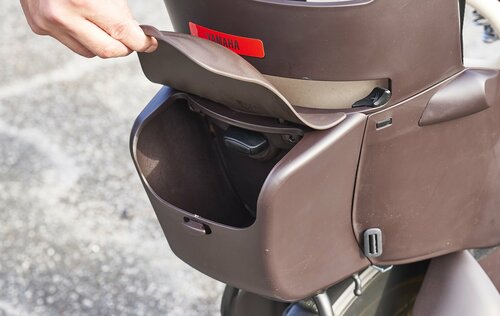 チャイルドシート(後ろ)に小物を入れられる 電動アシスト自転車おすすめ イメージ