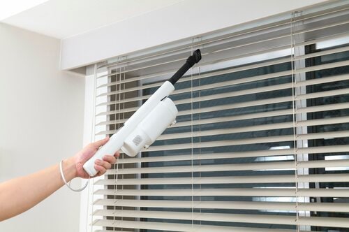 ④ハンディの使い勝手 紙パック式コードレス掃除機おすすめ イメージ