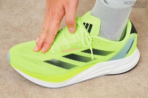 すぐに足になじんで走りやすい ランニングシューズおすすめ イメージ