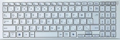 【操作性】テンキー付きは便利だけどある程度慣れは必要 copilot+PCおすすめ イメージ