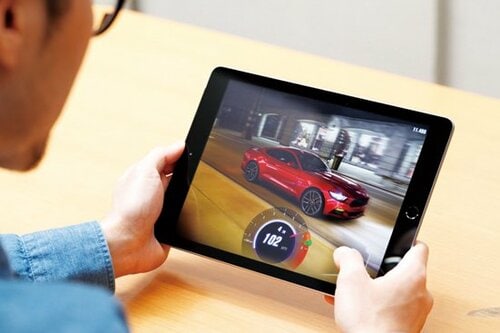 マンガやゲームも快適に楽しめる画面の美しさです イメージ2