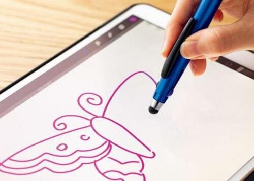 タブレットにも書きやすい キャンドゥ「タッチペン付き3色ボールペン」