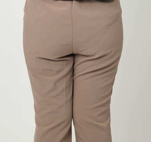 【参考テスト】タイトな服だとシルエットが気になる ナチュラ 吸水ショーツおすすめ イメージ2