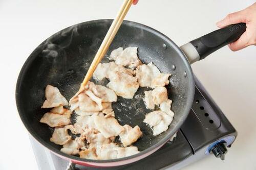 豚バラ肉を足せばメインを張れる丸美屋「麻婆豆腐の素」 イメージ4