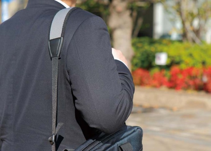 コイツはスゲェー！重い重い通勤PCカバンが劇的にかる～くなる裏ワザ