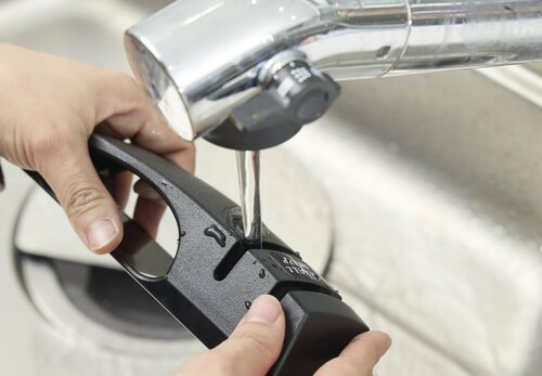 隙間に水が入り込む 包丁研ぎ器・シャープナーおすすめ イメージ