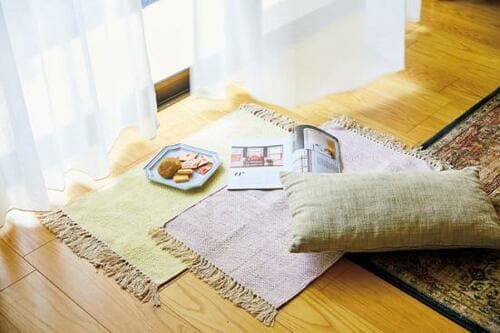 優しい色の“イオン”綿手織りマット重ね使いでインテリア性アップ イメージ3