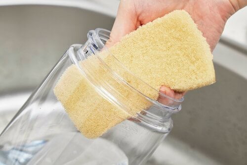 広い口径なら洗いやすい 横置きできる冷水筒おすすめ イメージ