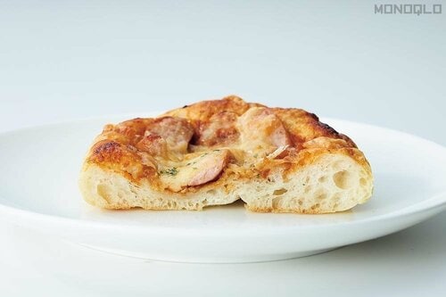 達人の本音:刃のカーブが厚みのあるパンにもフィット! キッチンはさみおすすめ イメージ2