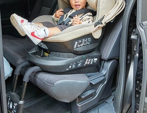 回転がスムーズで赤ちゃんも乗せやすい チャイルドシートおすすめ イメージ