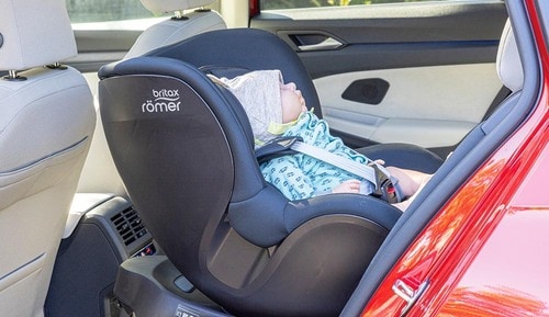 4歳まで後ろ向き乗車が可能で安全性が高い チャイルドシートおすすめ イメージ