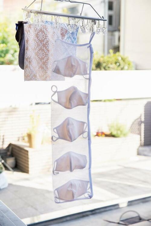 キャンドゥ「洗って干せるマスク用5連洗濯ネット」 イメージ3