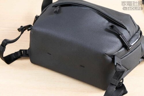 【使い勝手】カメラ収納に特化。撮影時も扱いやすい カメラバッグおすすめ イメージ3