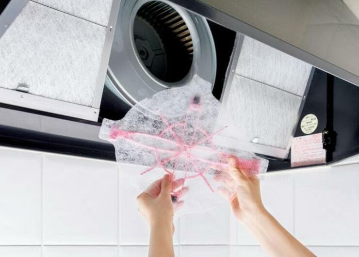 そうじが2カ月サボれる！ 換気扇には“鉄壁フィルター”がラクちんです