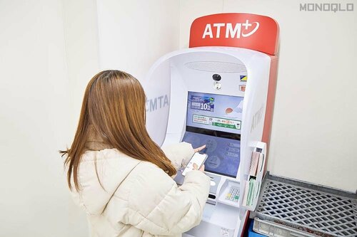 ステップ1:セブンイレブンかローソンのATMへ QRコード決済おすすめ イメージ