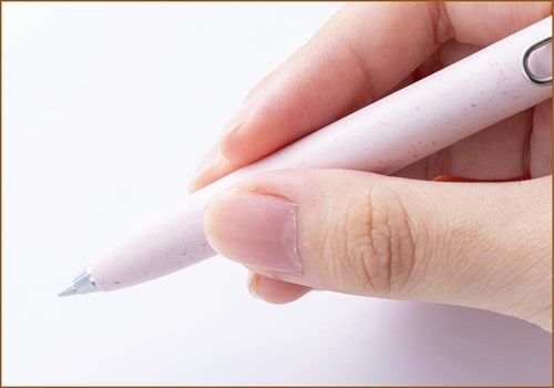 低重心で長時間筆記しやすい ゲルインクボールペンおすすめ イメージ