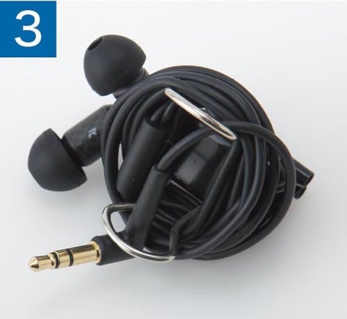 日用品や事務用品ですぐデキる！ ケーブル収納・整理の0円アイデア イメージ4