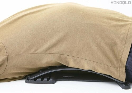 背中がグイッと伸びる! トレーニングマットおすすめ イメージ