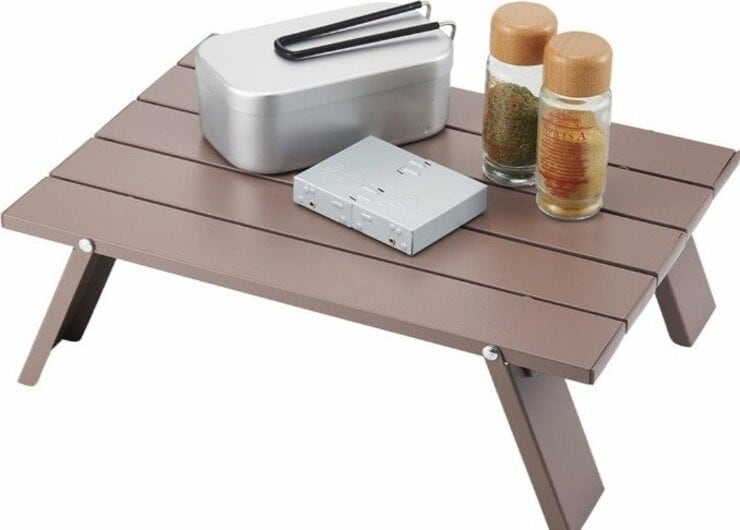 【ワークマンのキャンプ用品】1000円以下の「アルミテーブル」が超便利でした｜プロが比較