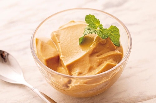 豊田乳業「とろけるキャラメルプリン」 イメージ2