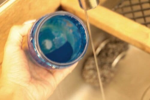 ビンの色付けも自分で。でも塗らなくていいんです イメージ3