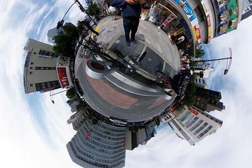 最強レベルの360度カメラ「RICOH THETA Z1」 イメージ