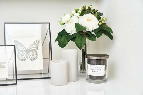 ポイント：飾り物は2つセットを意識しましょう イメージ