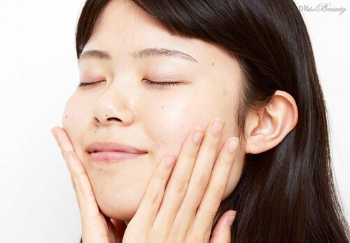 肌なじみGOOD!ほどよいしっとり感も好評 収れん化粧水おすすめ イメージ
