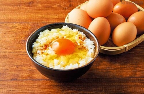 黄身のコクが強く、卵かけご飯にしても至高! 中村農場「八ヶ岳卵」おすすめ イメージ2