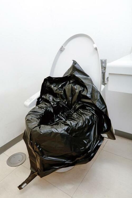 消臭性と利便性がバツグンなコクヨの「袋式トイレ」 イメージ2